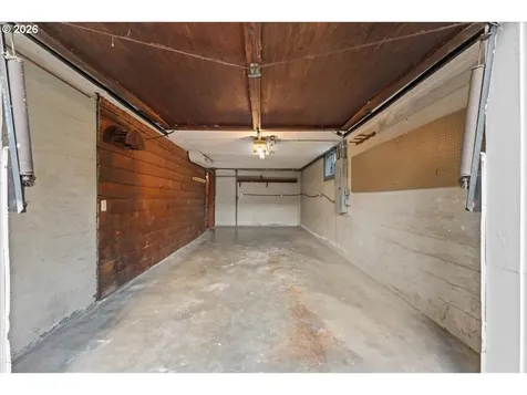 6900 SW 4th Avenue Portland OR 97219