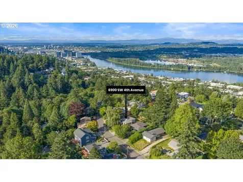 6900 SW 4th Avenue Portland OR 97219