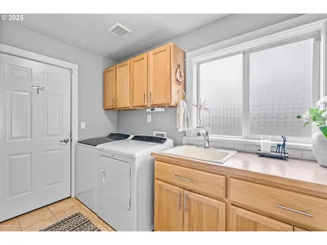 3806 NE 206th Avenue Fairview OR 97024