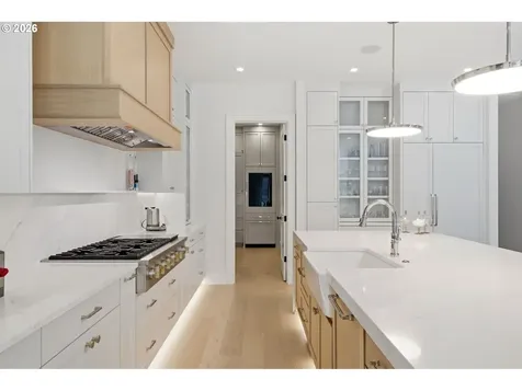 14760 Uplands Drive Lake Oswego OR 97034