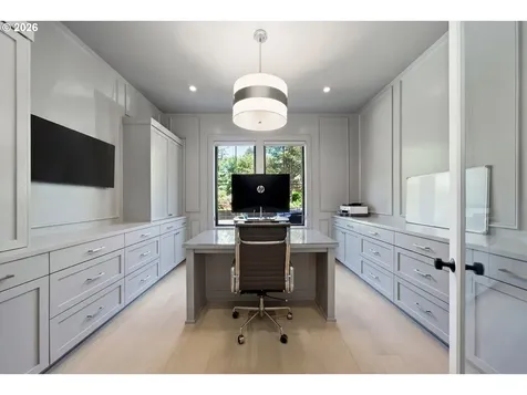 14760 Uplands Drive Lake Oswego OR 97034