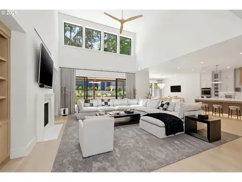 14760 Uplands Drive Lake Oswego OR 97034