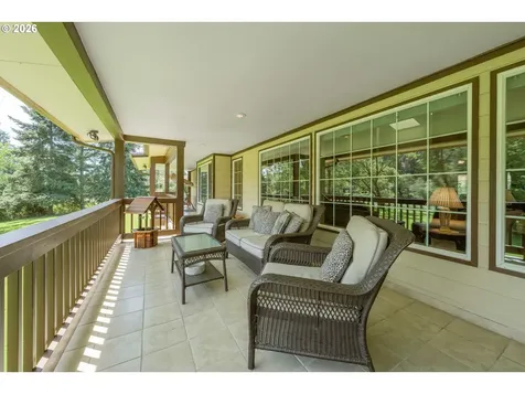 3782 Del Rio Road Roseburg OR 97471