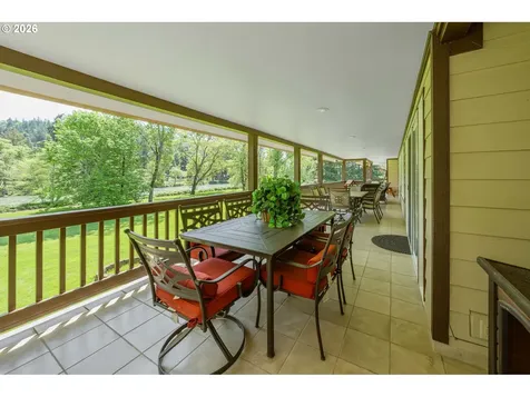 3782 Del Rio Road Roseburg OR 97471