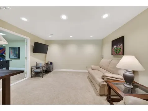 3782 Del Rio Road Roseburg OR 97471