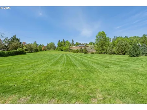 3782 Del Rio Road Roseburg OR 97471