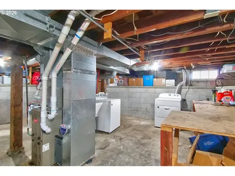 390 W Arlington Street Gladstone OR 97027