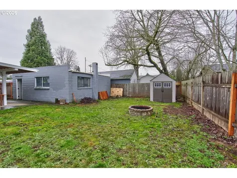 390 W Arlington Street Gladstone OR 97027