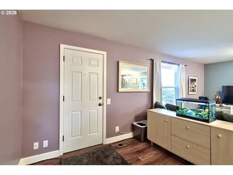 390 W Arlington Street Gladstone OR 97027