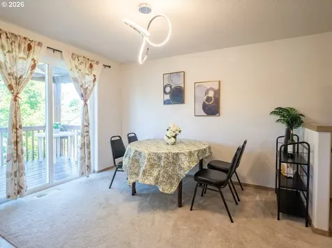 5115 SE 140th Place Portland OR 97236
