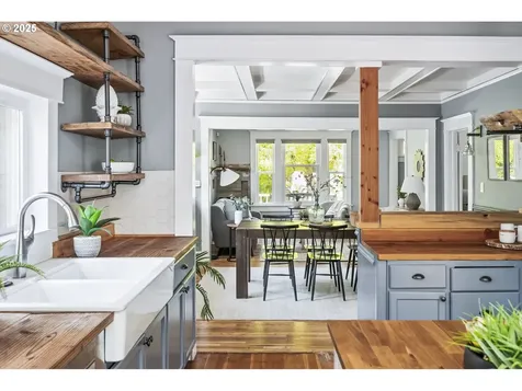 2336 SE 30th Avenue Portland OR 97214
