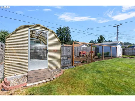 2645 Highlands Drive Reedsport OR 97467