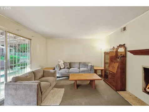 2935 NE 88th Place Portland OR 97220
