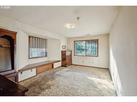 2935 NE 88th Place Portland OR 97220