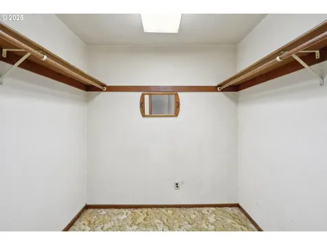 2935 NE 88th Place Portland OR 97220