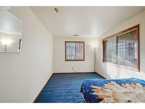 2935 NE 88th Place Portland OR 97220