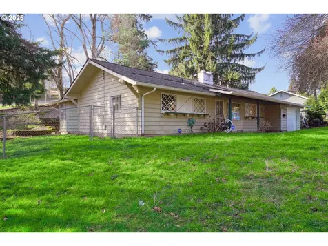 2935 NE 88th Place Portland OR 97220
