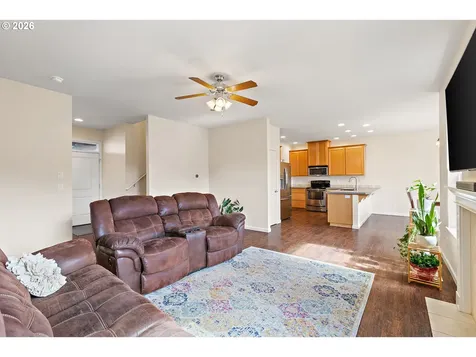 2538 Baines Boulevard Hubbard OR 97032