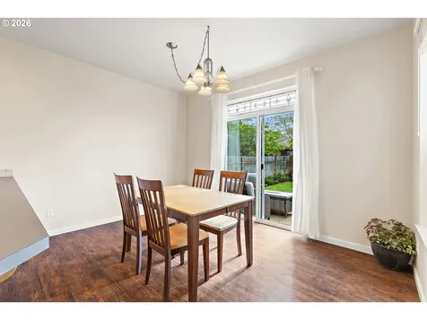 2538 Baines Boulevard Hubbard OR 97032