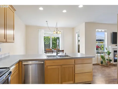 2538 Baines Boulevard Hubbard OR 97032