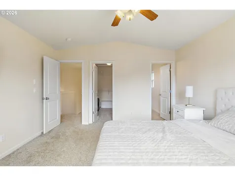 2538 Baines Boulevard Hubbard OR 97032