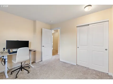 2538 Baines Boulevard Hubbard OR 97032