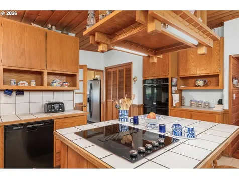 36189 Highway 58 Pleasant Hill OR 97455