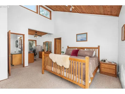 36189 Highway 58 Pleasant Hill OR 97455
