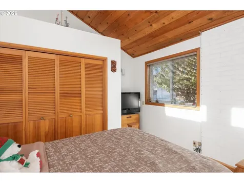36189 Highway 58 Pleasant Hill OR 97455