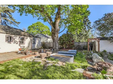 9612 N Van Houten Avenue Portland OR 97203