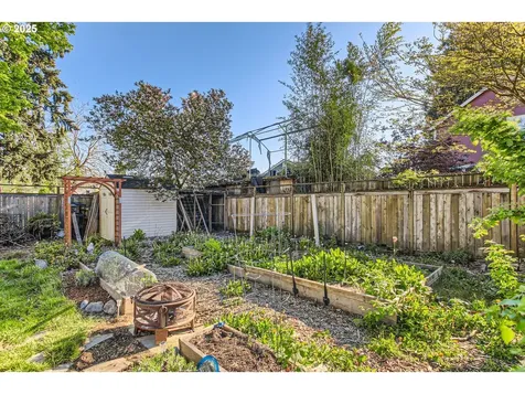 9612 N Van Houten Avenue Portland OR 97203