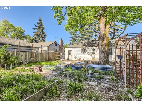 9612 N Van Houten Avenue Portland OR 97203