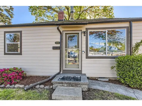 9612 N Van Houten Avenue Portland OR 97203