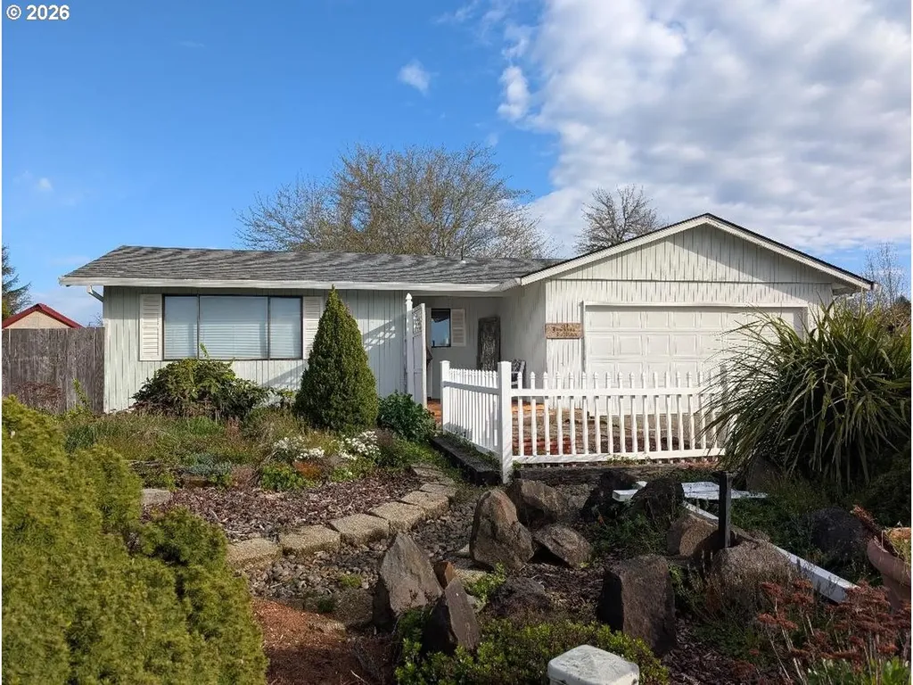 311 SW Jasmine Court Mcminnville OR 97128