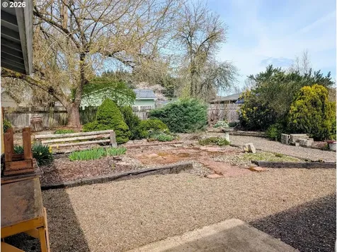 311 SW Jasmine Court Mcminnville OR 97128