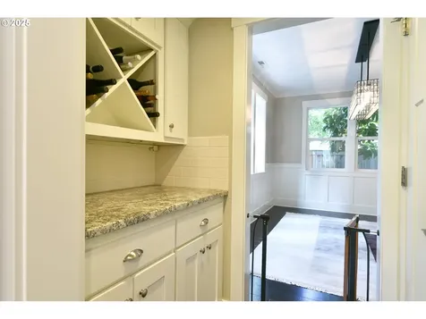 3225 SE Lincoln Street Portland OR 97214