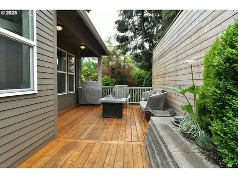 3225 SE Lincoln Street Portland OR 97214