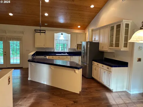 89494 Sunny Loop Lane Bandon OR 97411