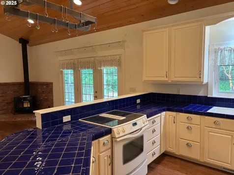 89494 Sunny Loop Lane Bandon OR 97411