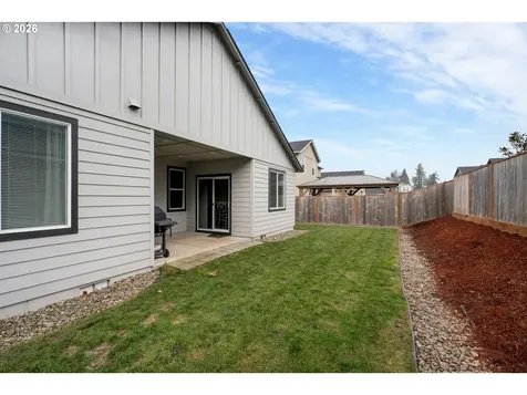 789 S 52nd Place Springfield OR 97478