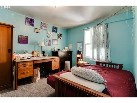 353 19th Street Springfield OR 97477