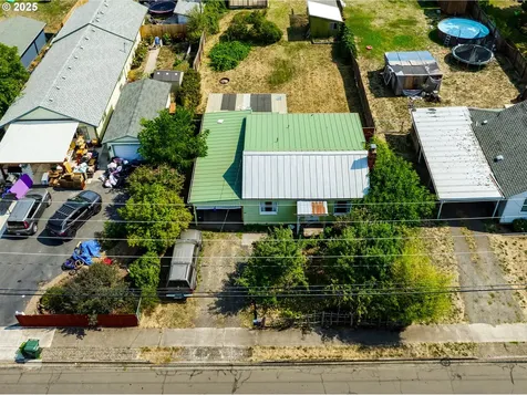 353 19th Street Springfield OR 97477