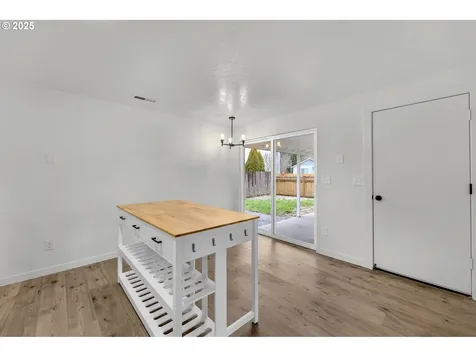 8321 NE 157th Avenue Vancouver WA 98682
