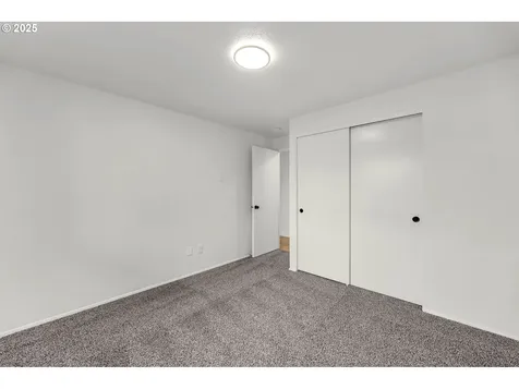 8321 NE 157th Avenue Vancouver WA 98682