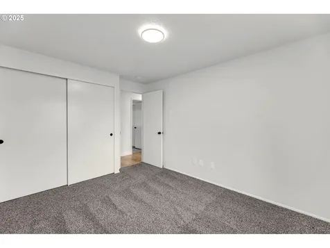 8321 NE 157th Avenue Vancouver WA 98682