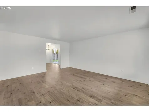 8321 NE 157th Avenue Vancouver WA 98682
