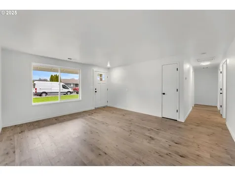 8321 NE 157th Avenue Vancouver WA 98682