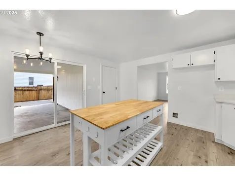 8321 NE 157th Avenue Vancouver WA 98682
