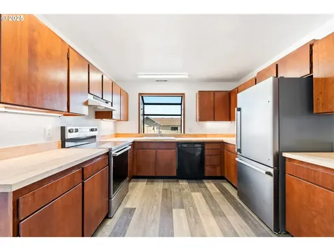 1380 N Gould Street Coquille OR 97423