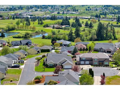 1922 Kapela Court Sutherlin OR 97479